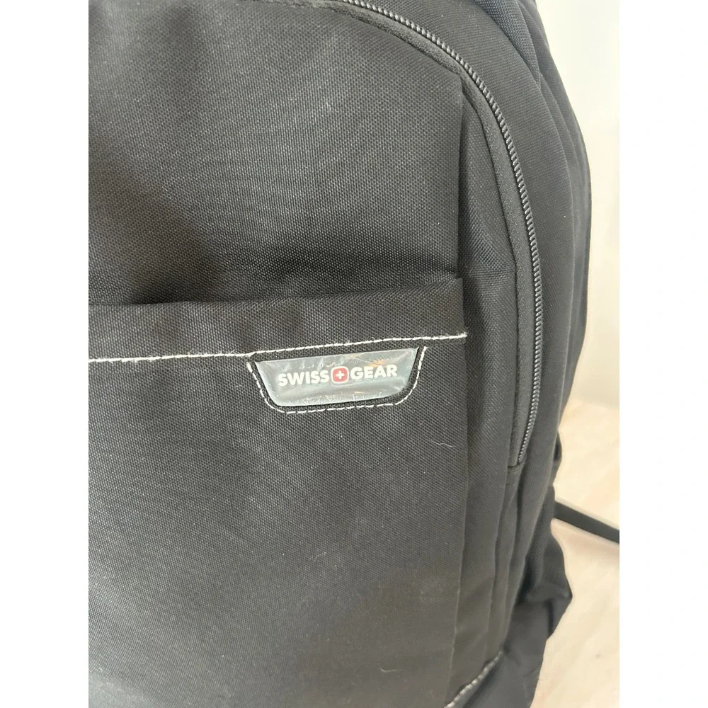 SwissGear ScanSmart Laptop Backpack Black Red Airflow Mens Travel Bag